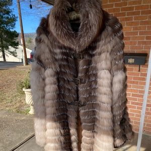 STUNNING! Chaarm SILVER FOX coat